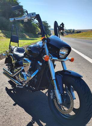 SUZUKI BOULEVARD M800 